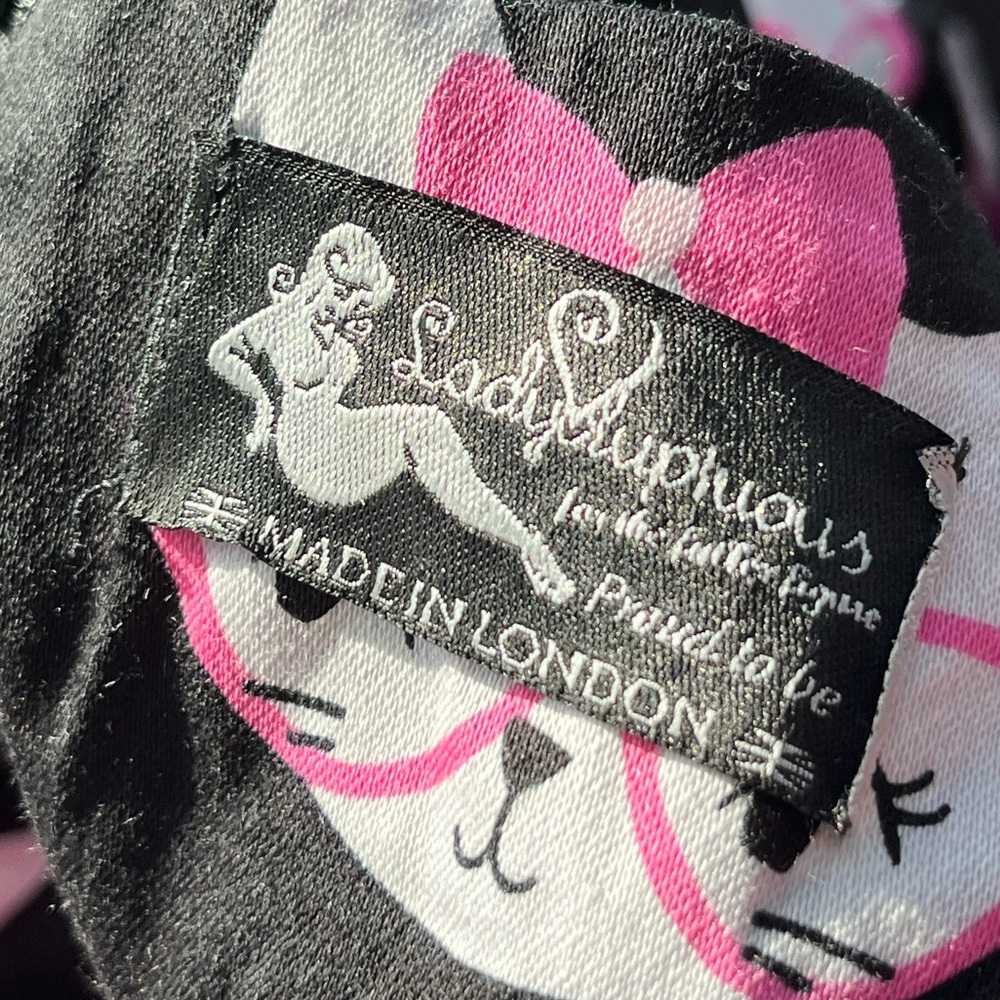 Lady V London - Picture 6 of 6